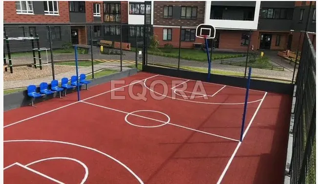 Бесшовное покрытие из резиновой крошки для баскетбольной площадки в Агане